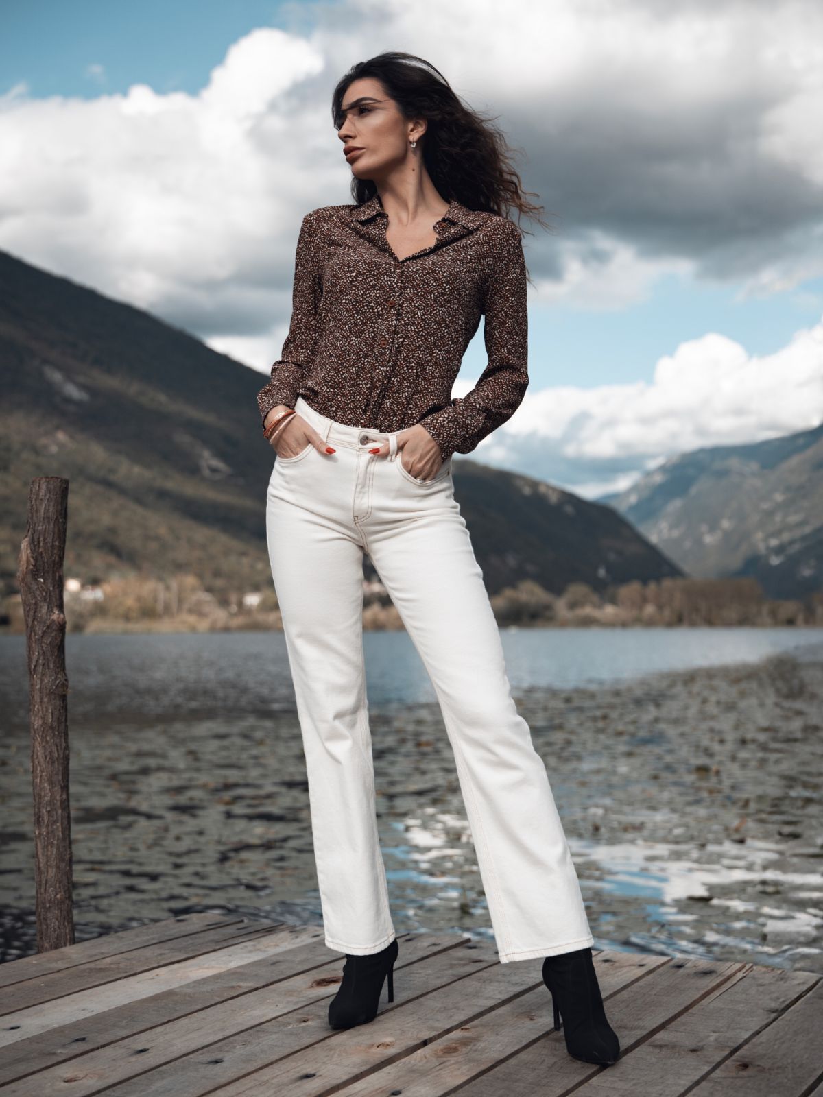 Pantalone in denim dritto color burro