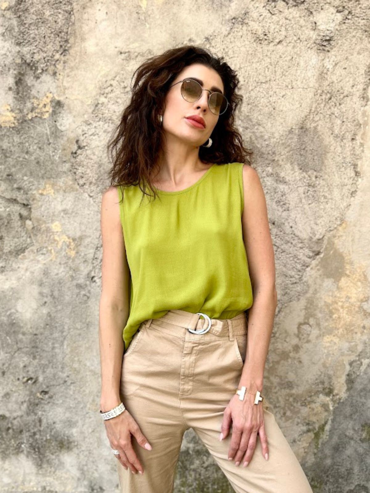 Blusa in viscosa girocollo avocado