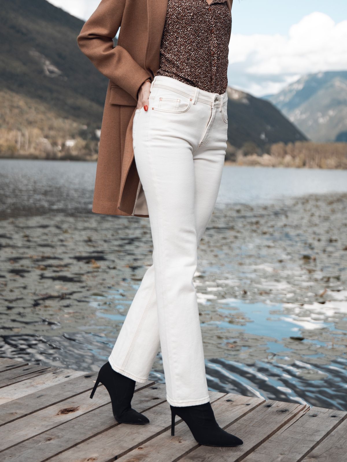 Pantalone in denim dritto color burro