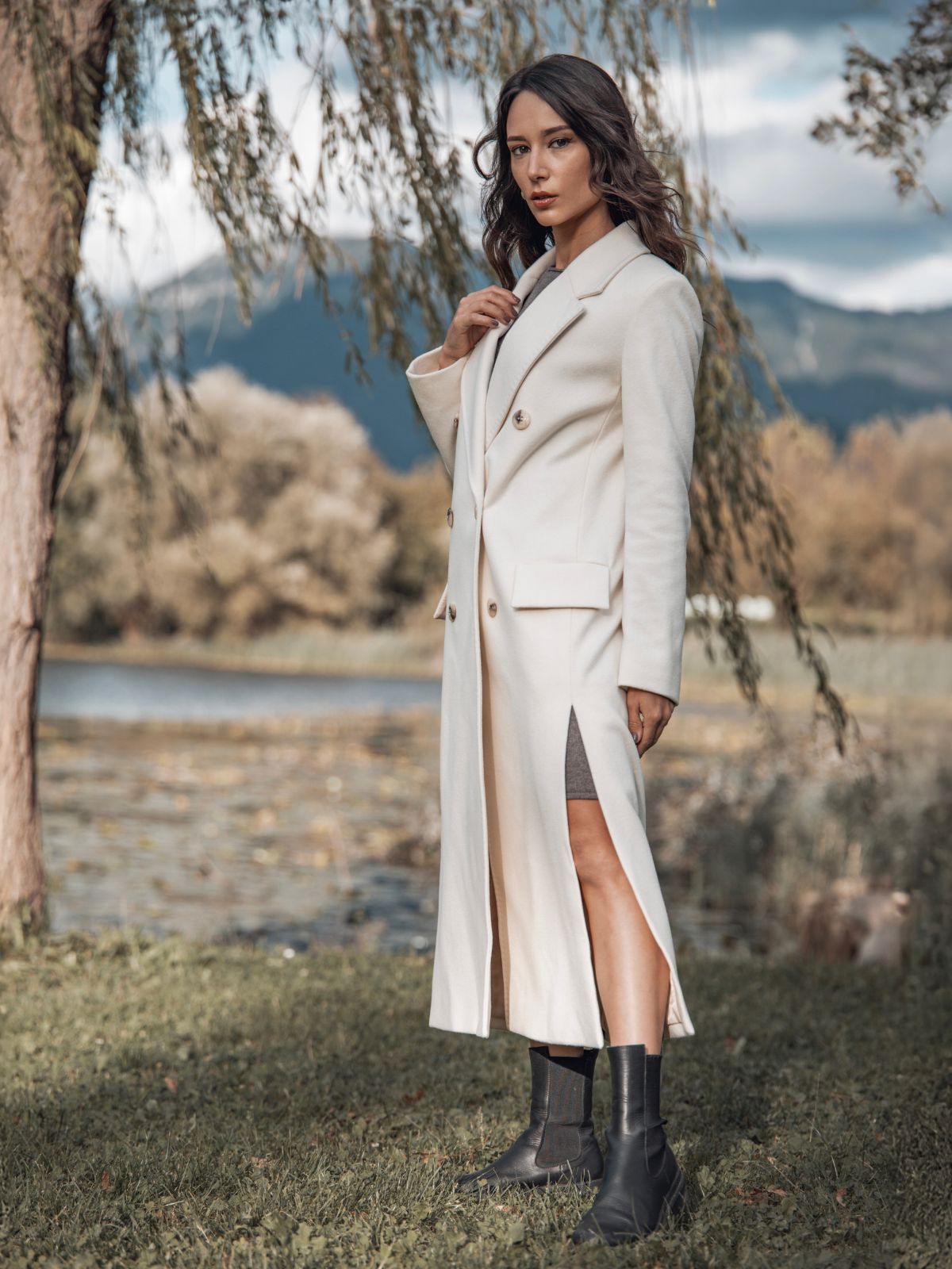 Cappotto con spacchi panna