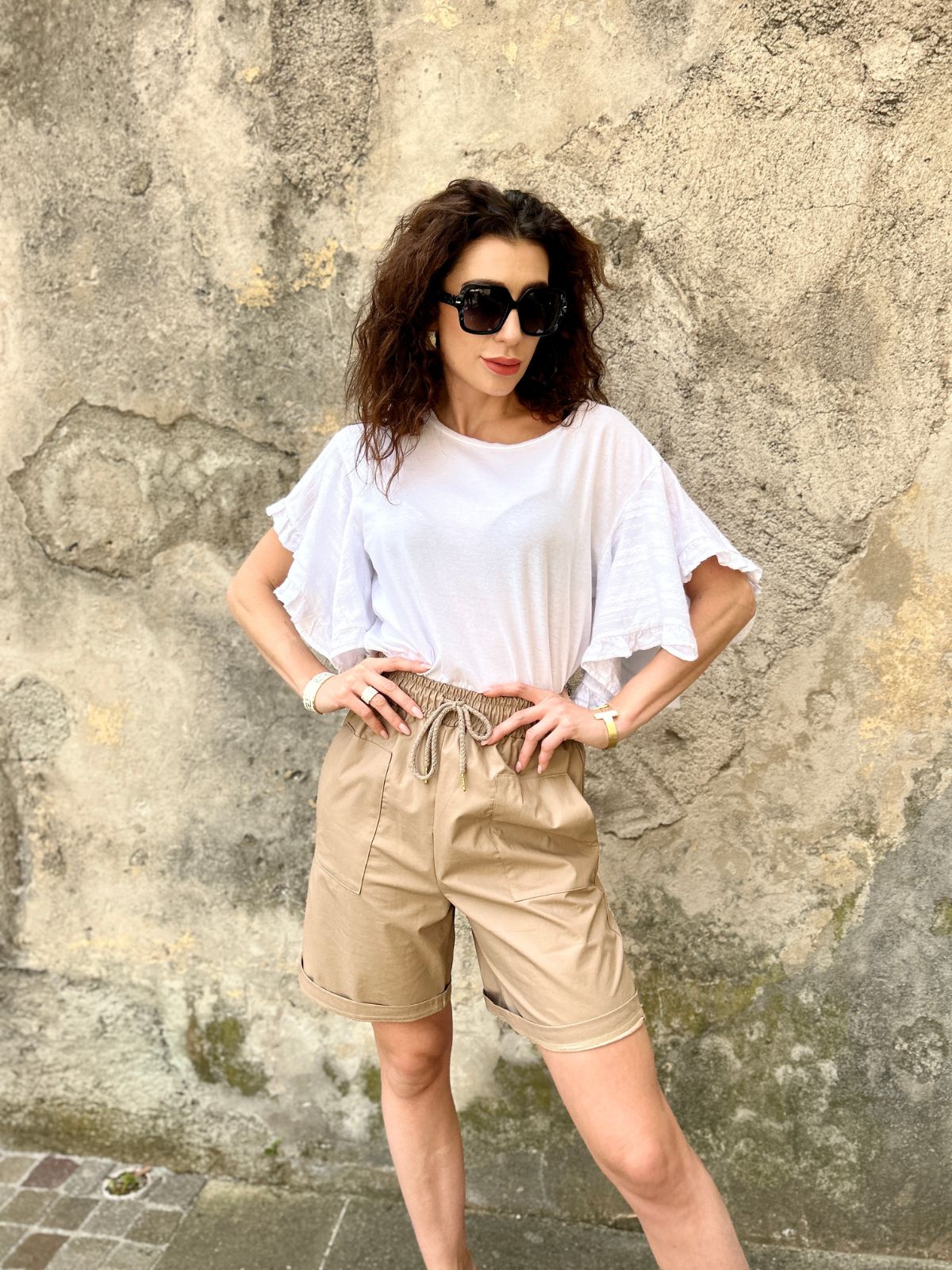 T-shirt manica con volant bianca