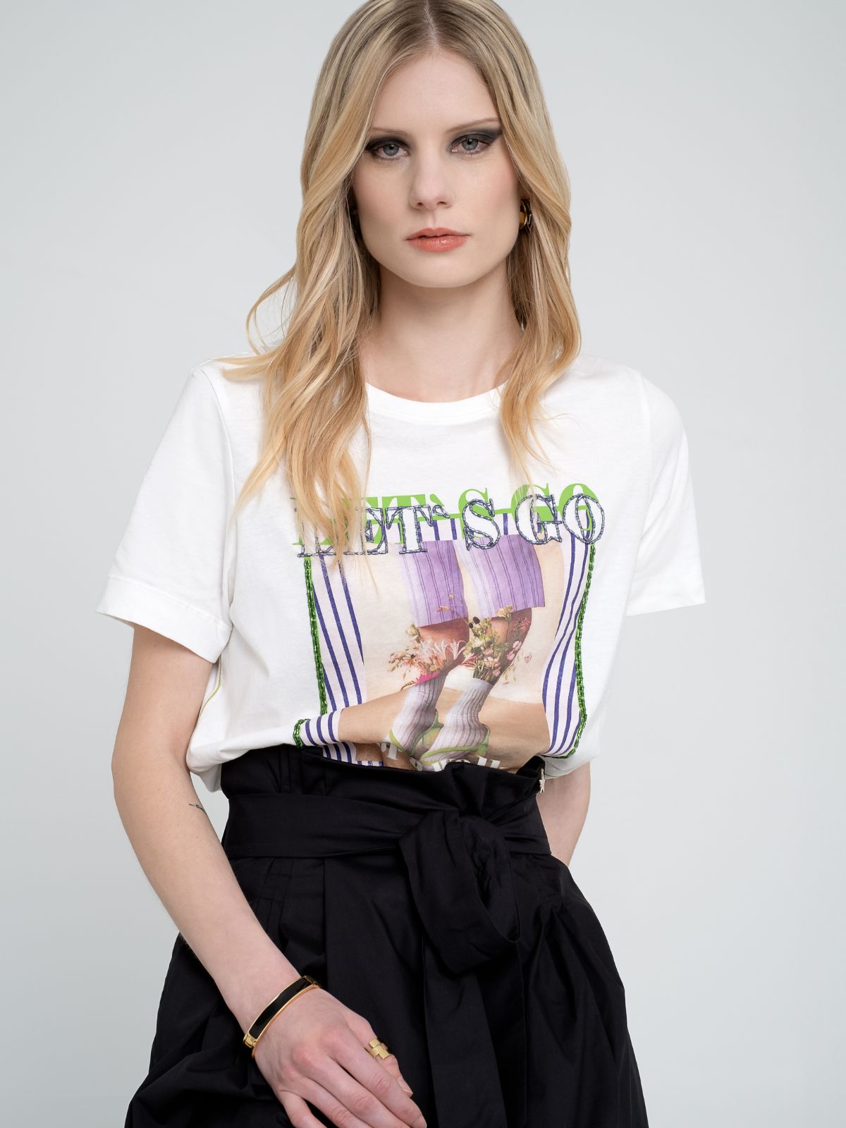Pantalone a vita alta con cinta in vita