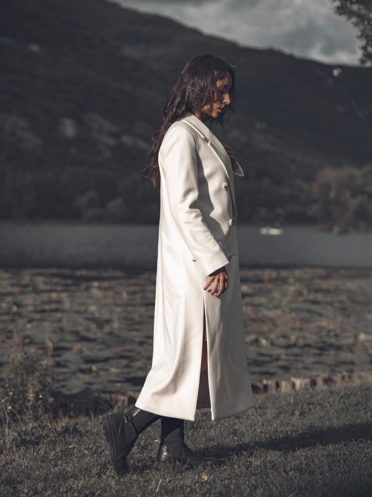 Cappotto con spacchi panna