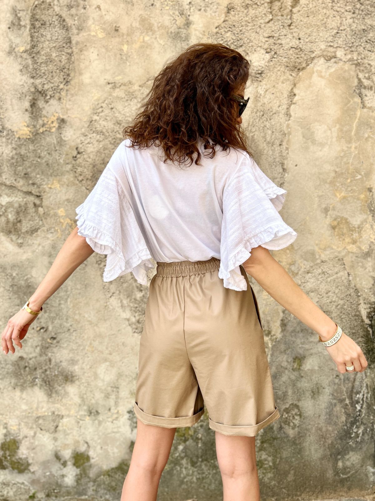 T-shirt manica con volant bianca