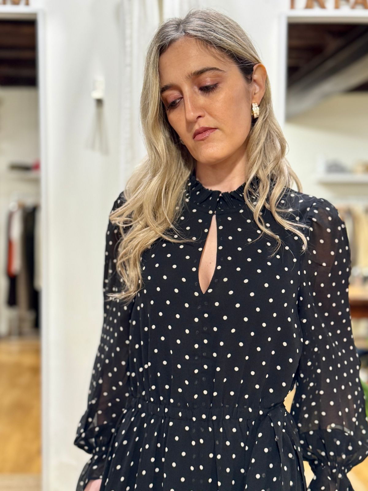 Abito a pois in chiffon