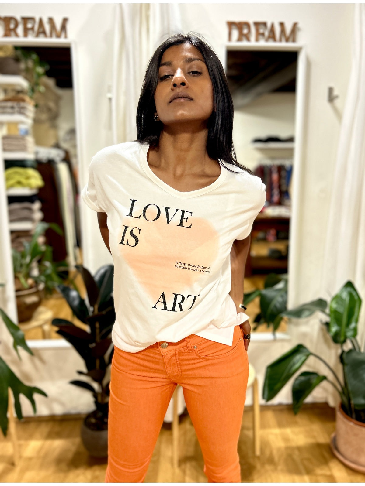T-shirt "Love is art"