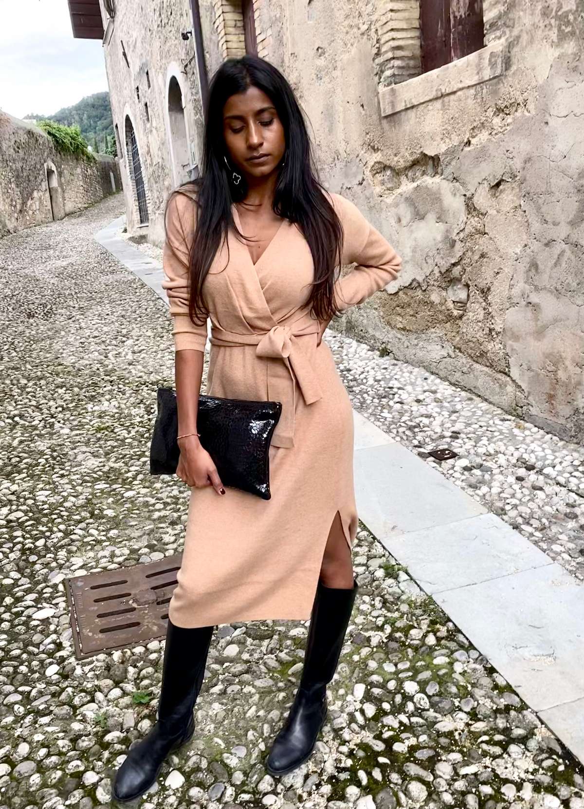 Abito in maglia cammello