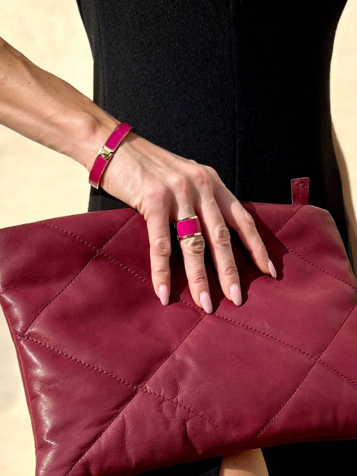 Anello a fascia fucsia