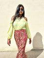 Blusa con spalle scoperte
